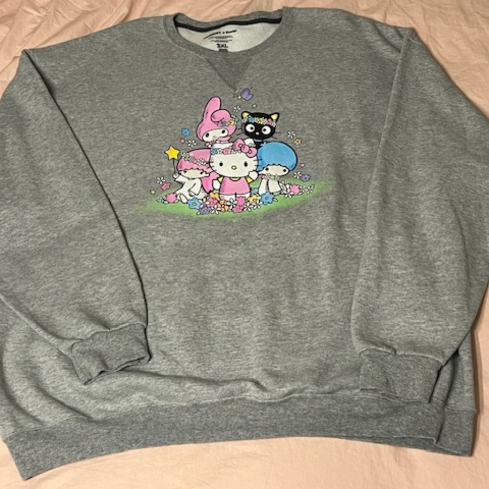Hello Kitty x Lootcrate Sweater. Grey. 3XL